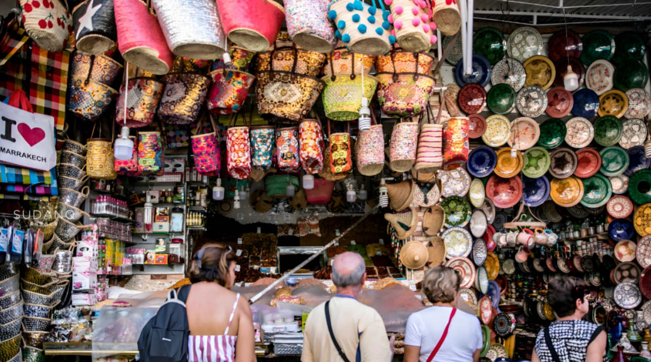 贸易战的烈焰中，普通人的出路在何方